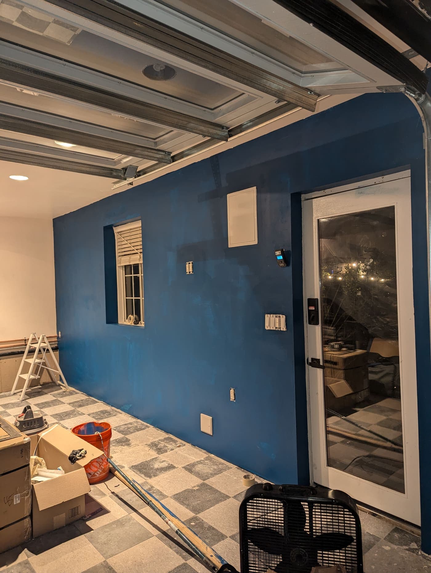 Drywall repair smoothing and blending (Los Angeles area)
