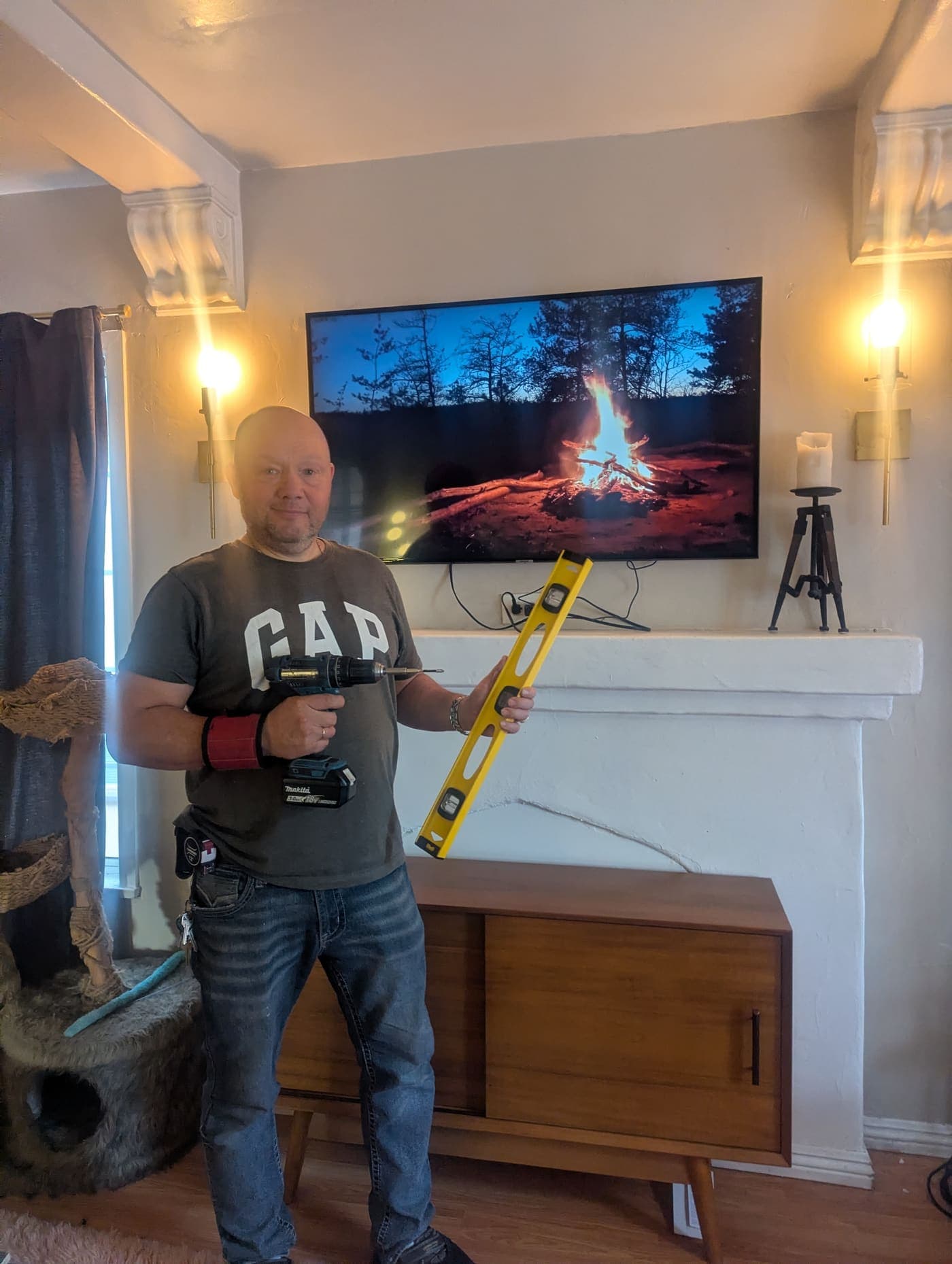Professional TV mounting in Los Angeles home