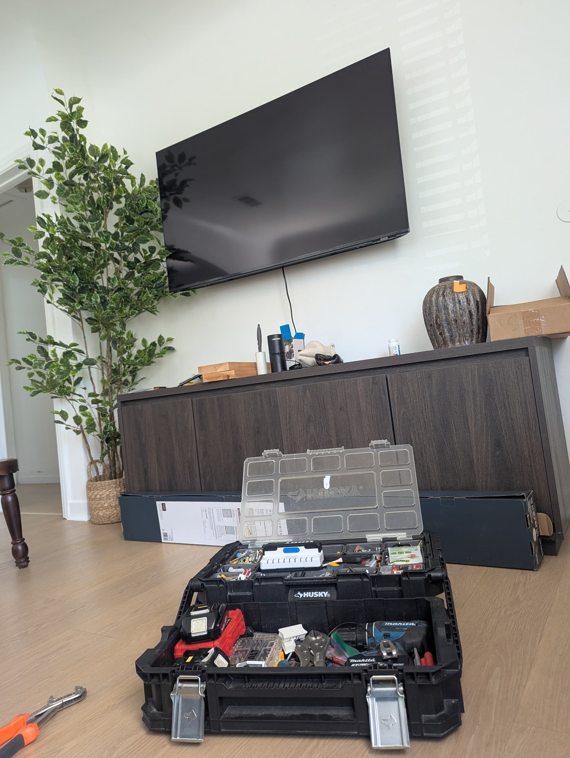 TV installation in Los Angeles
