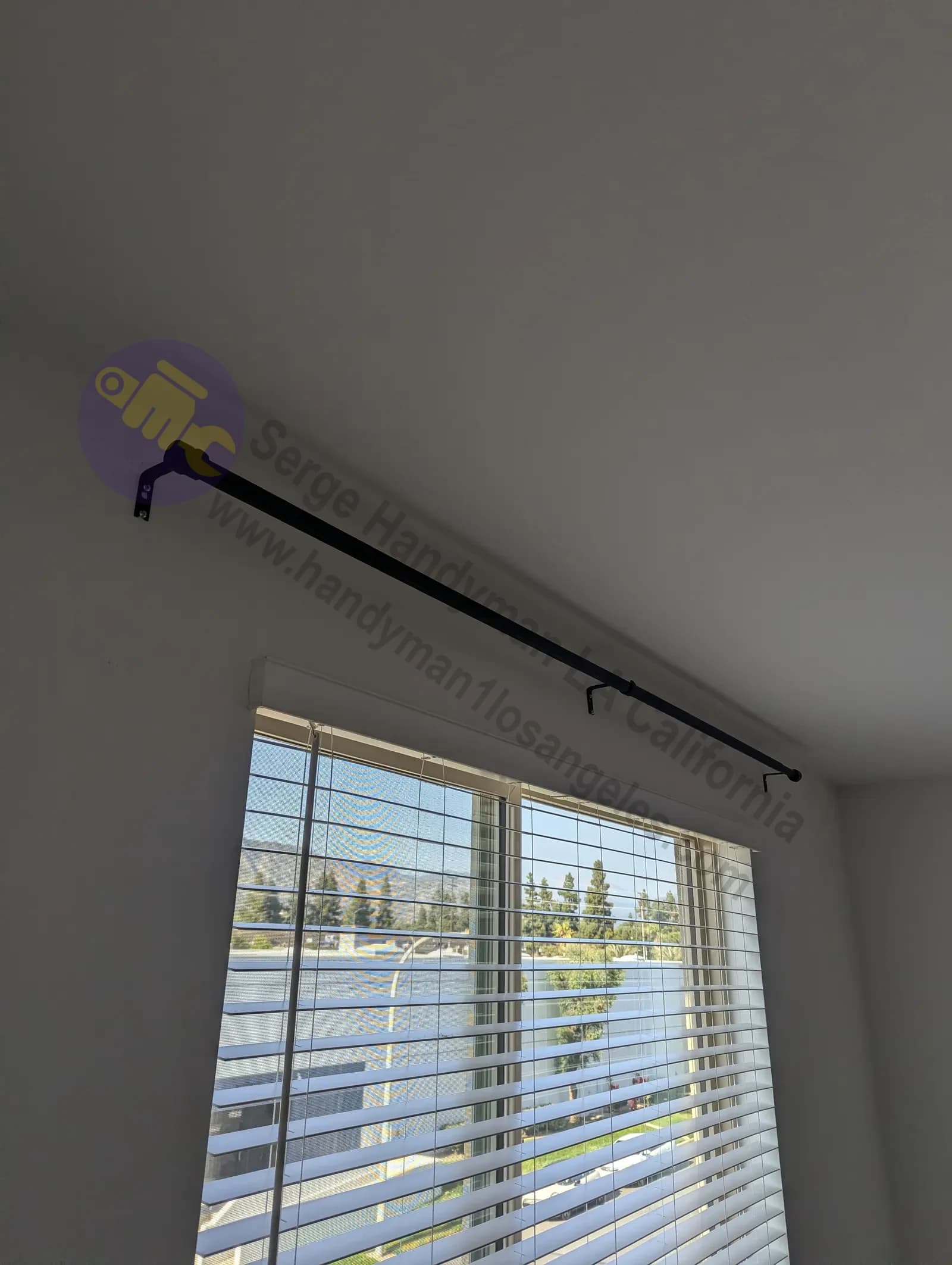 curtain rod installation in pasadena